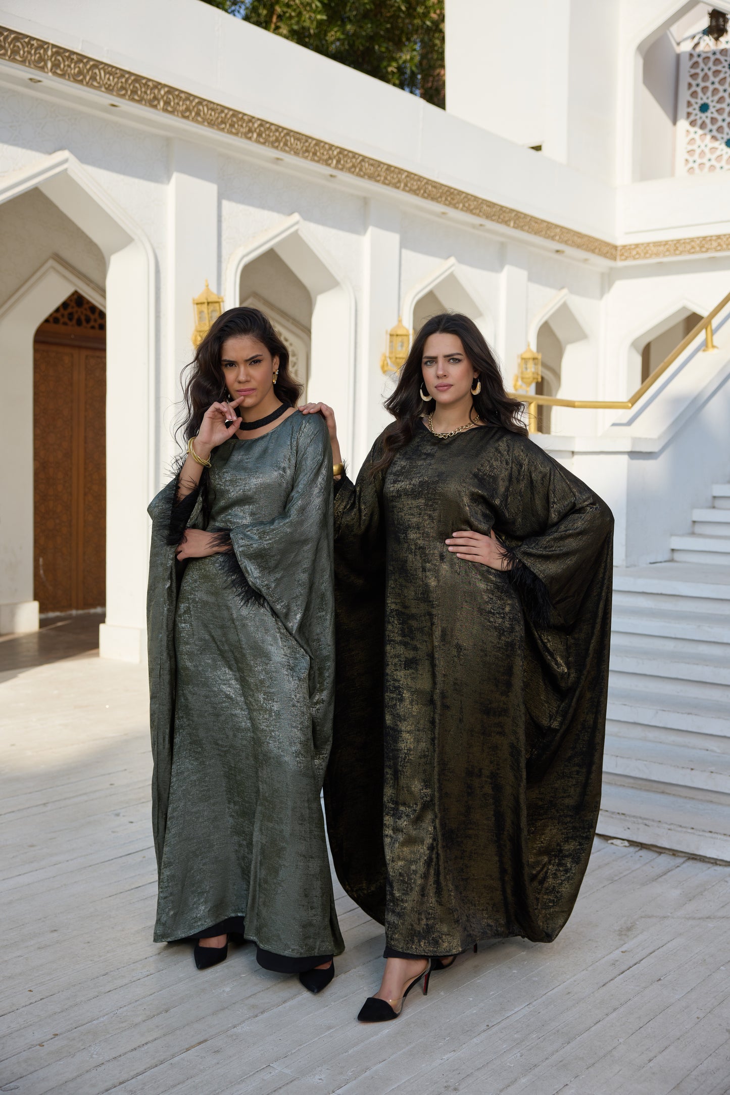 Shiny feathered Abaya