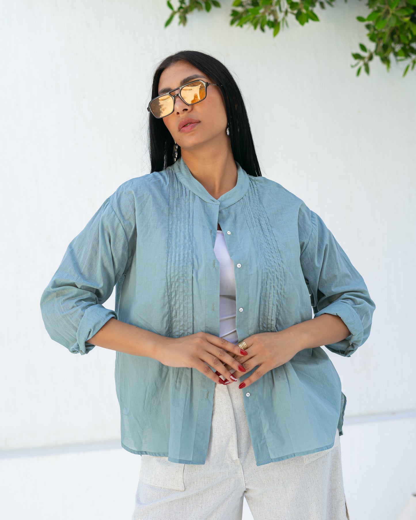 Half collar light shirt