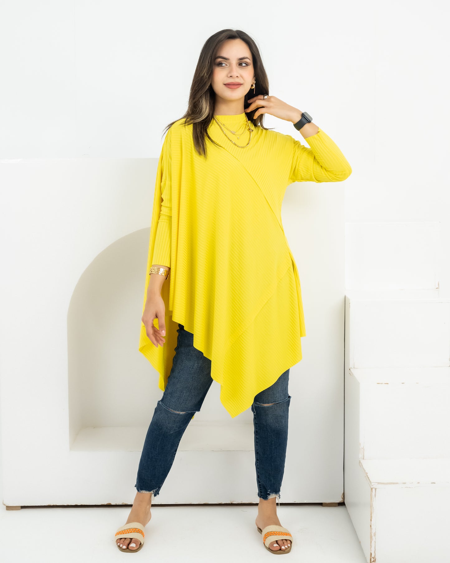 Asymmetric summer top