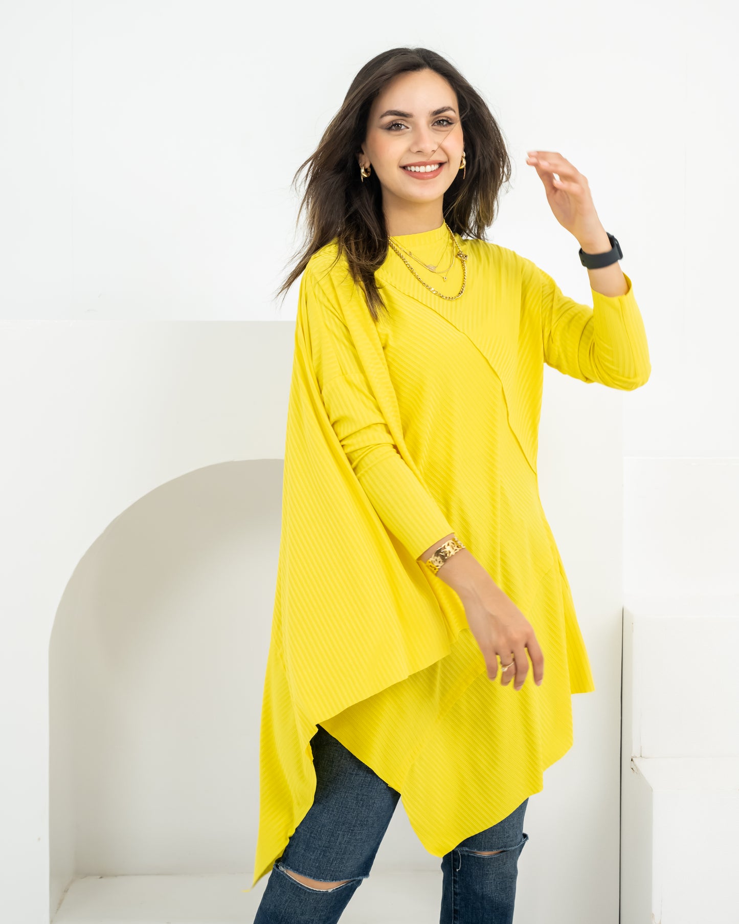 Asymmetric summer top