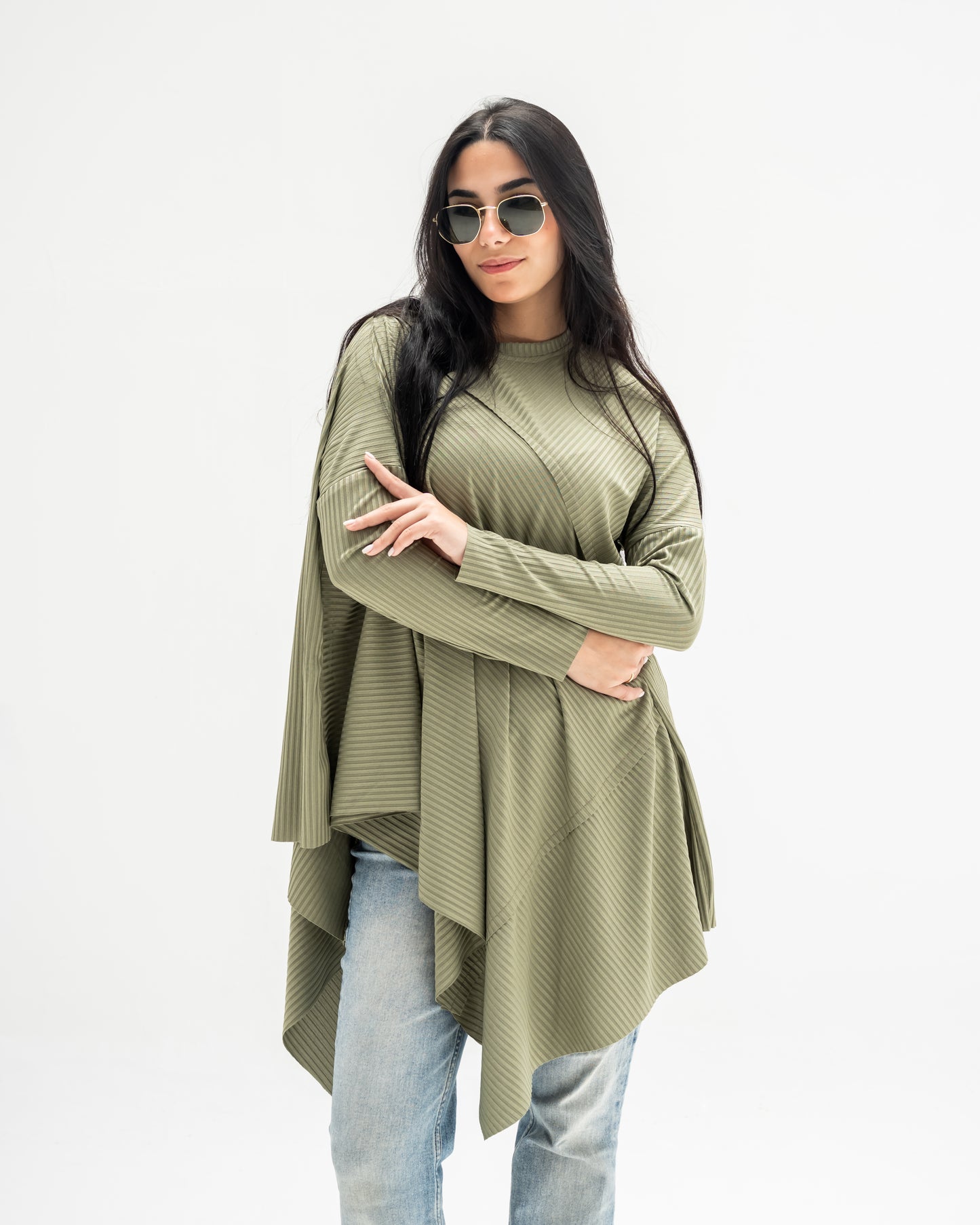 Asymmetric summer top