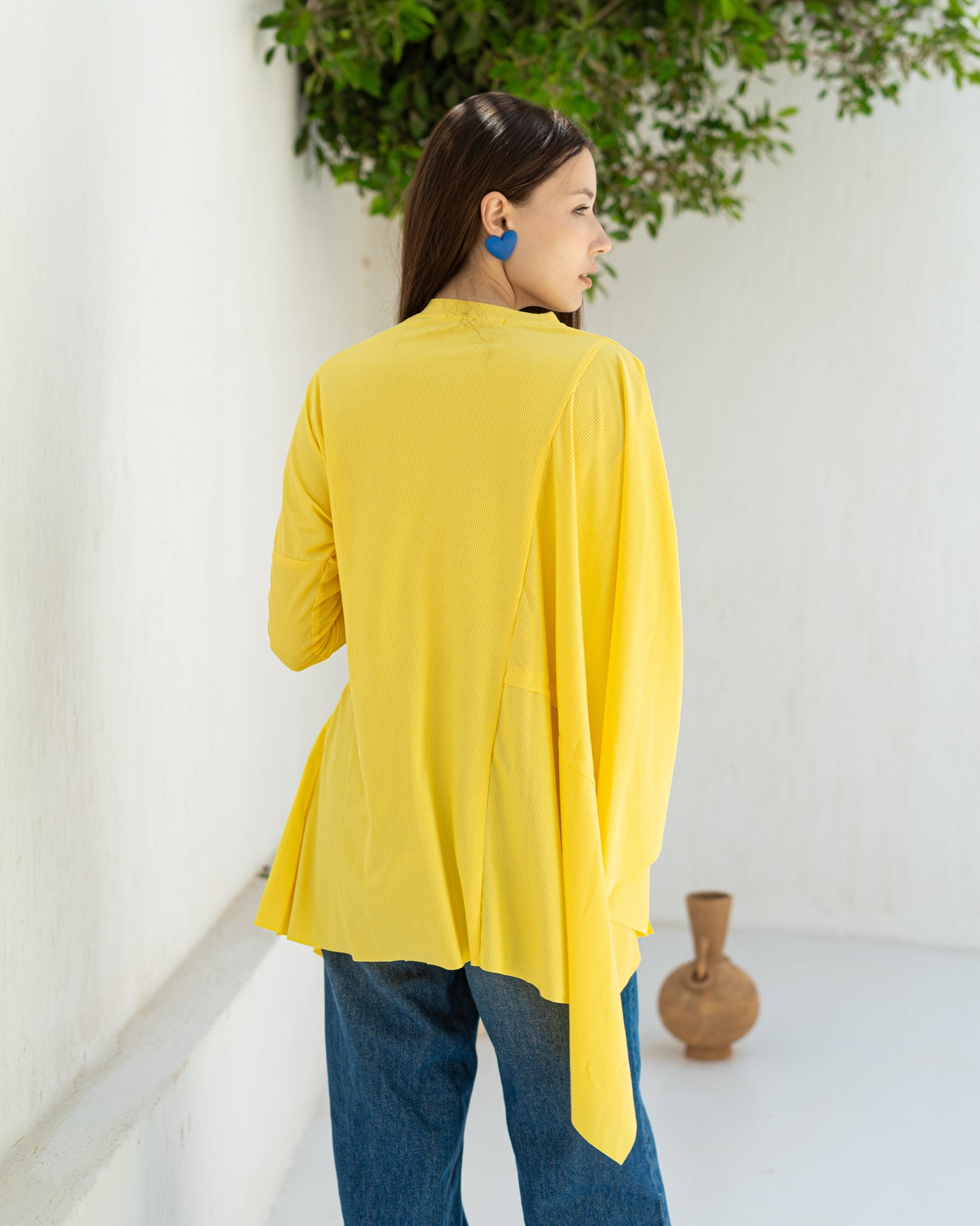 Asymmetric summer top