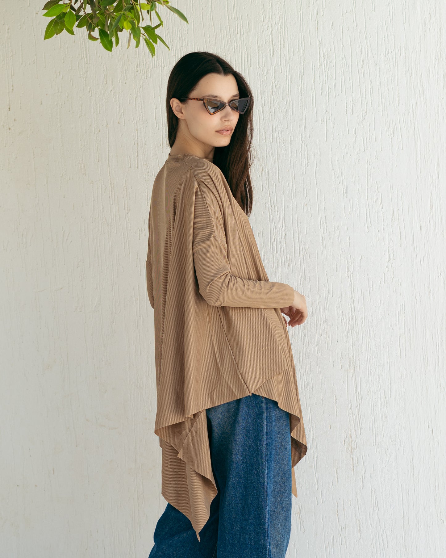 Asymmetric summer top