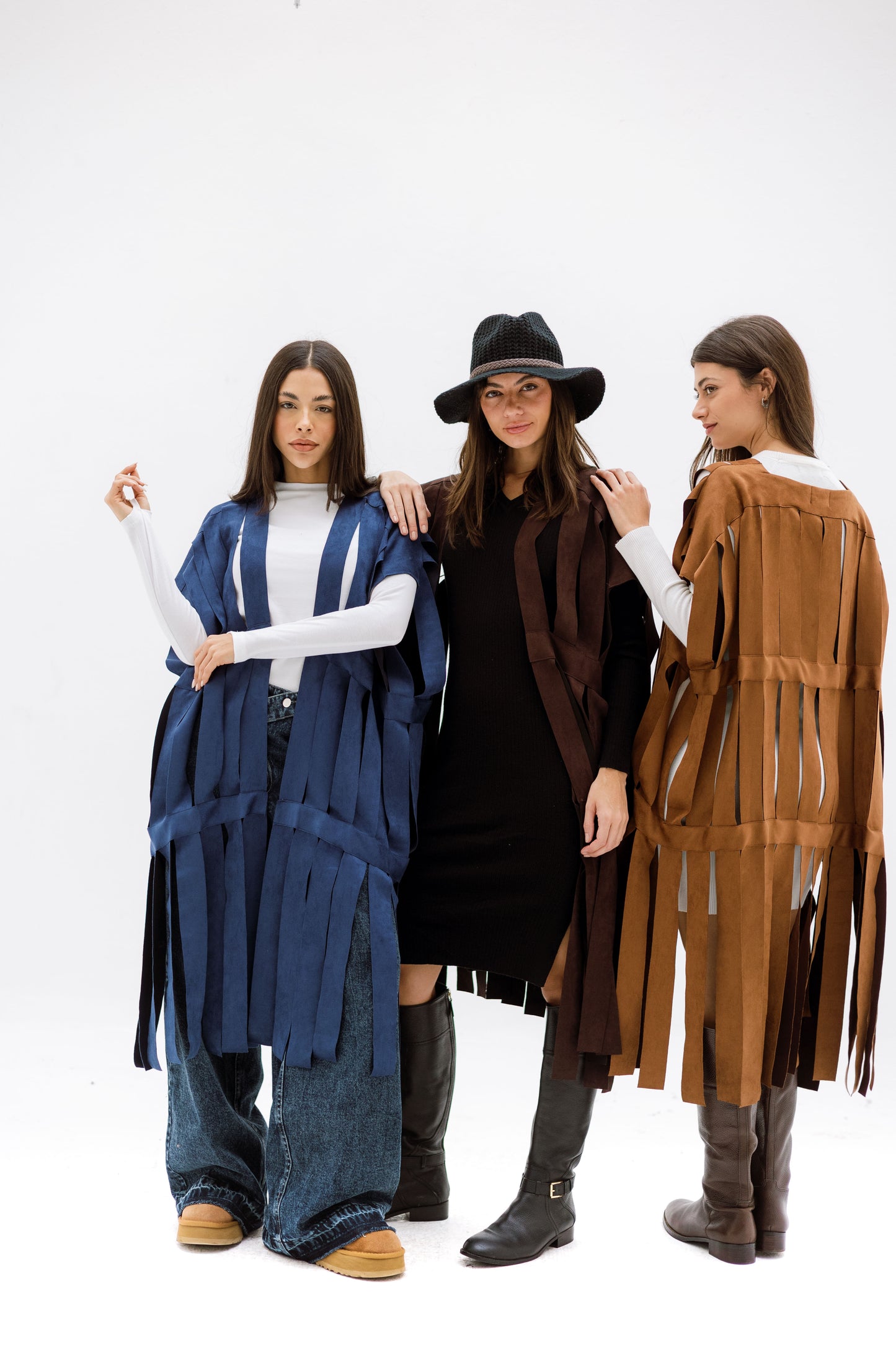 Cut out fringes cardigan