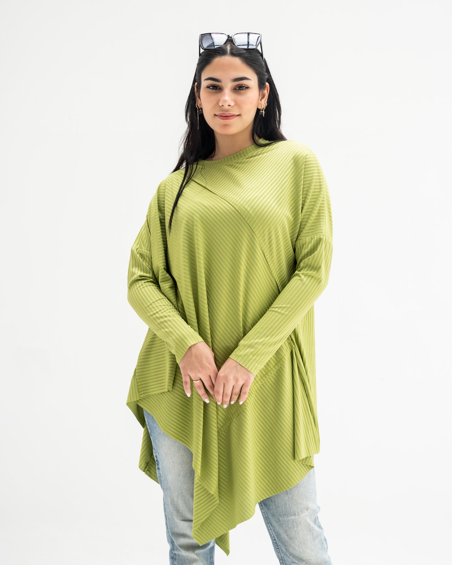 Asymmetric summer top