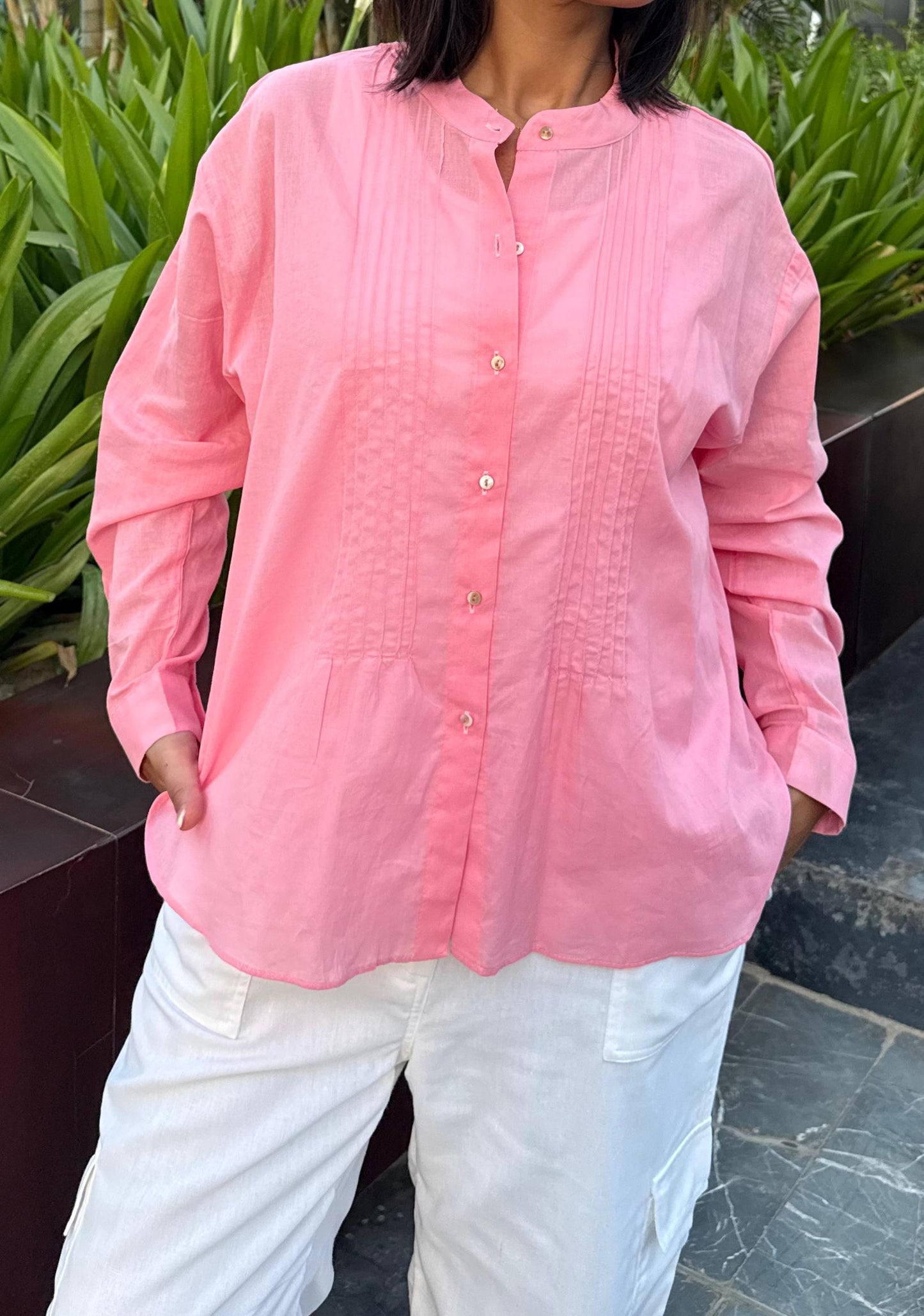 Half collar light shirt