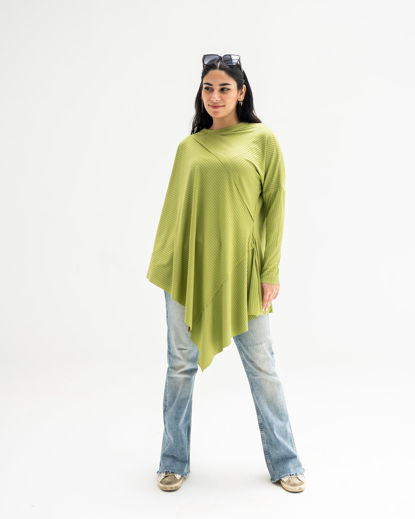 Asymmetric summer top