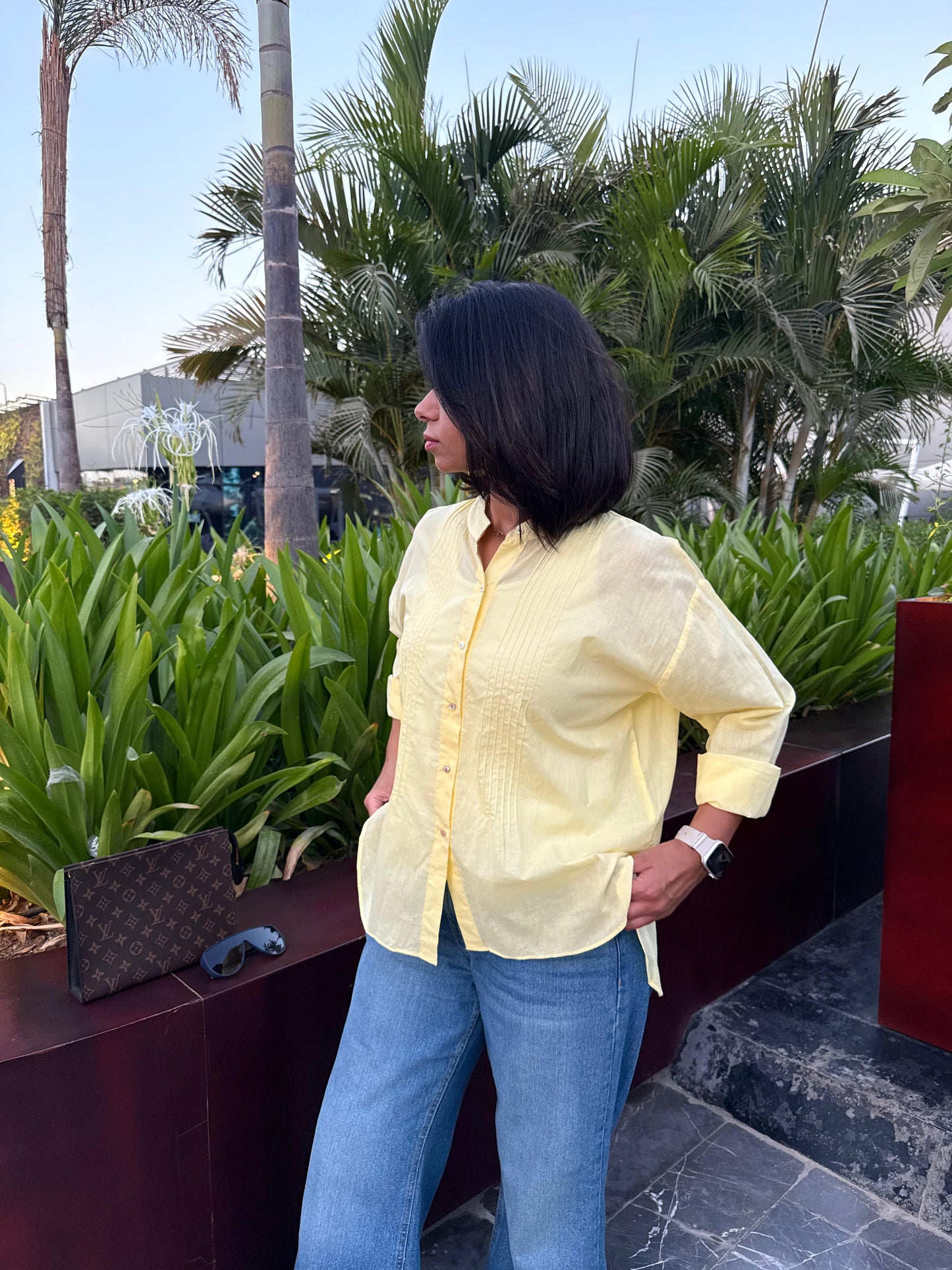 Half collar light shirt