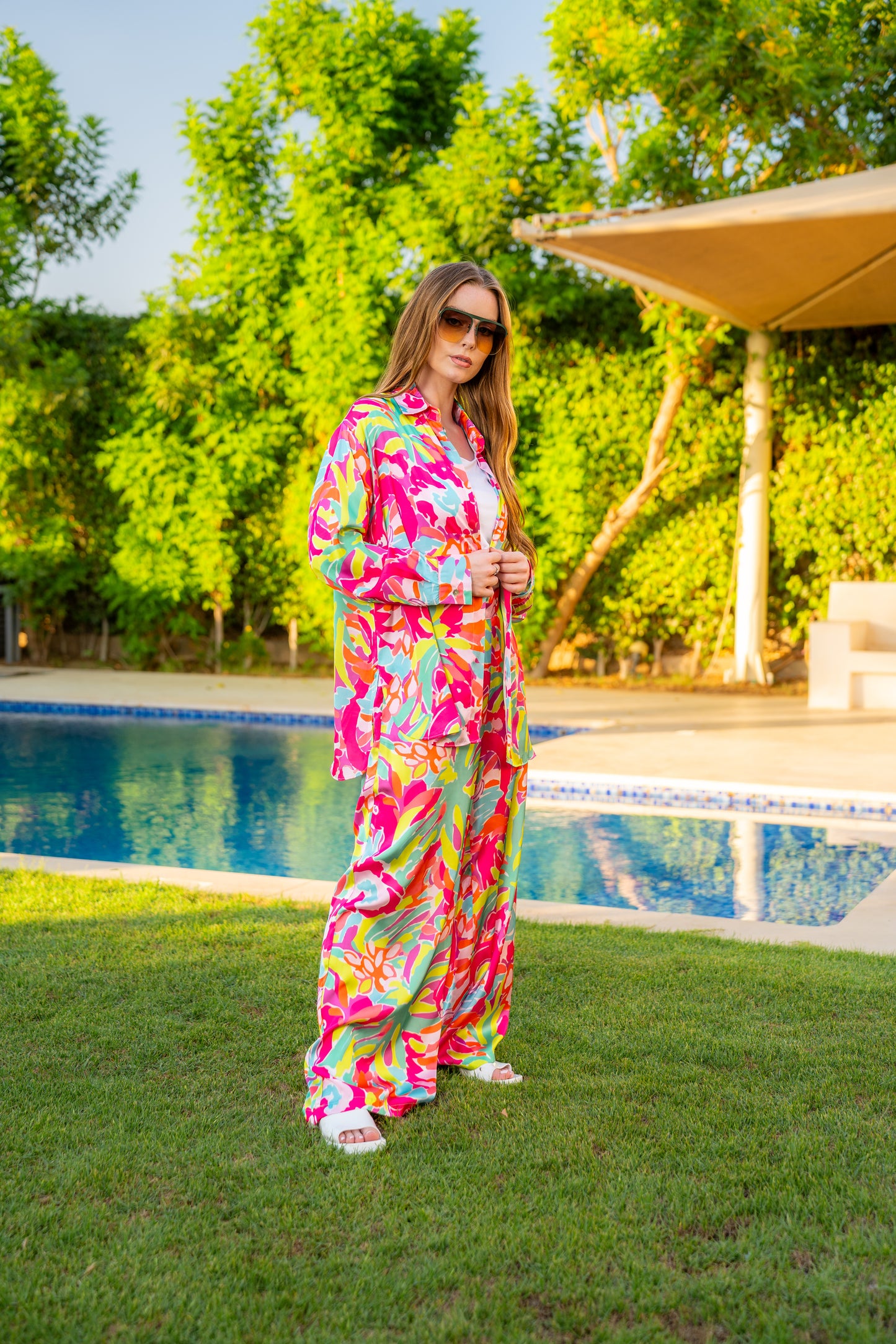Colorfully satin set