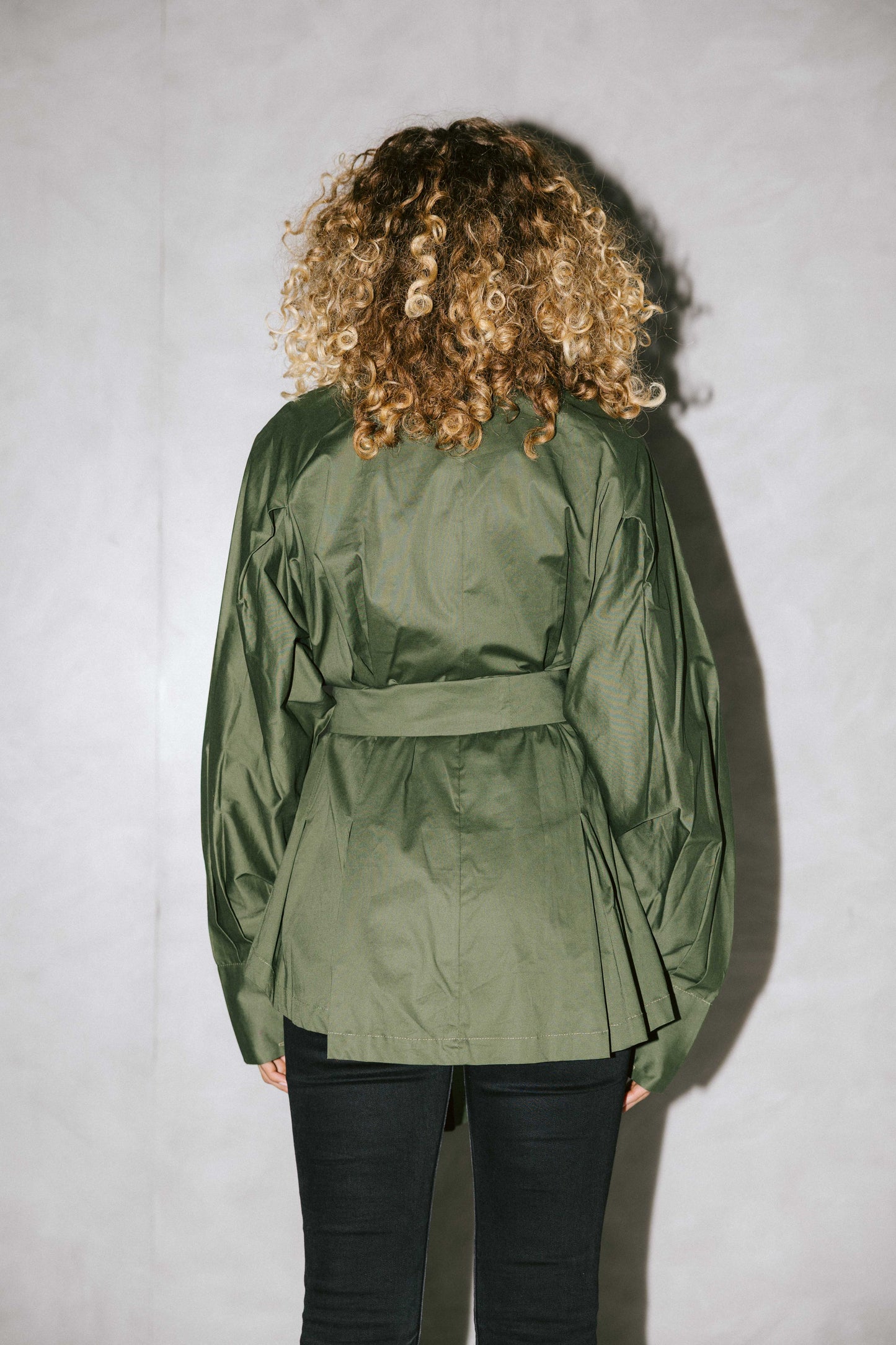 Waistline poplin shirt
