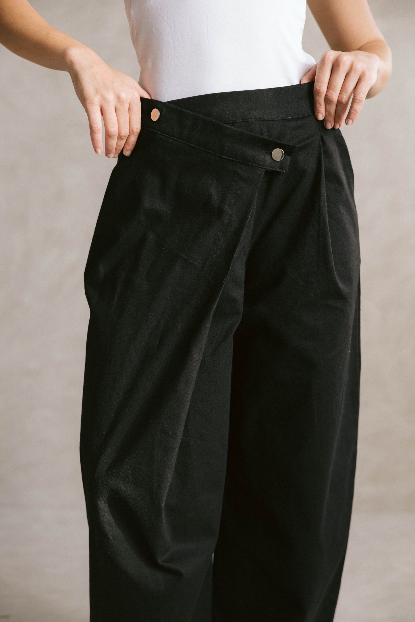 Wrapline gabardeen pants