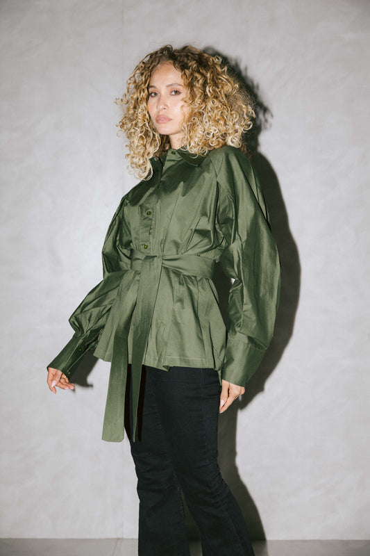 Waistline poplin shirt
