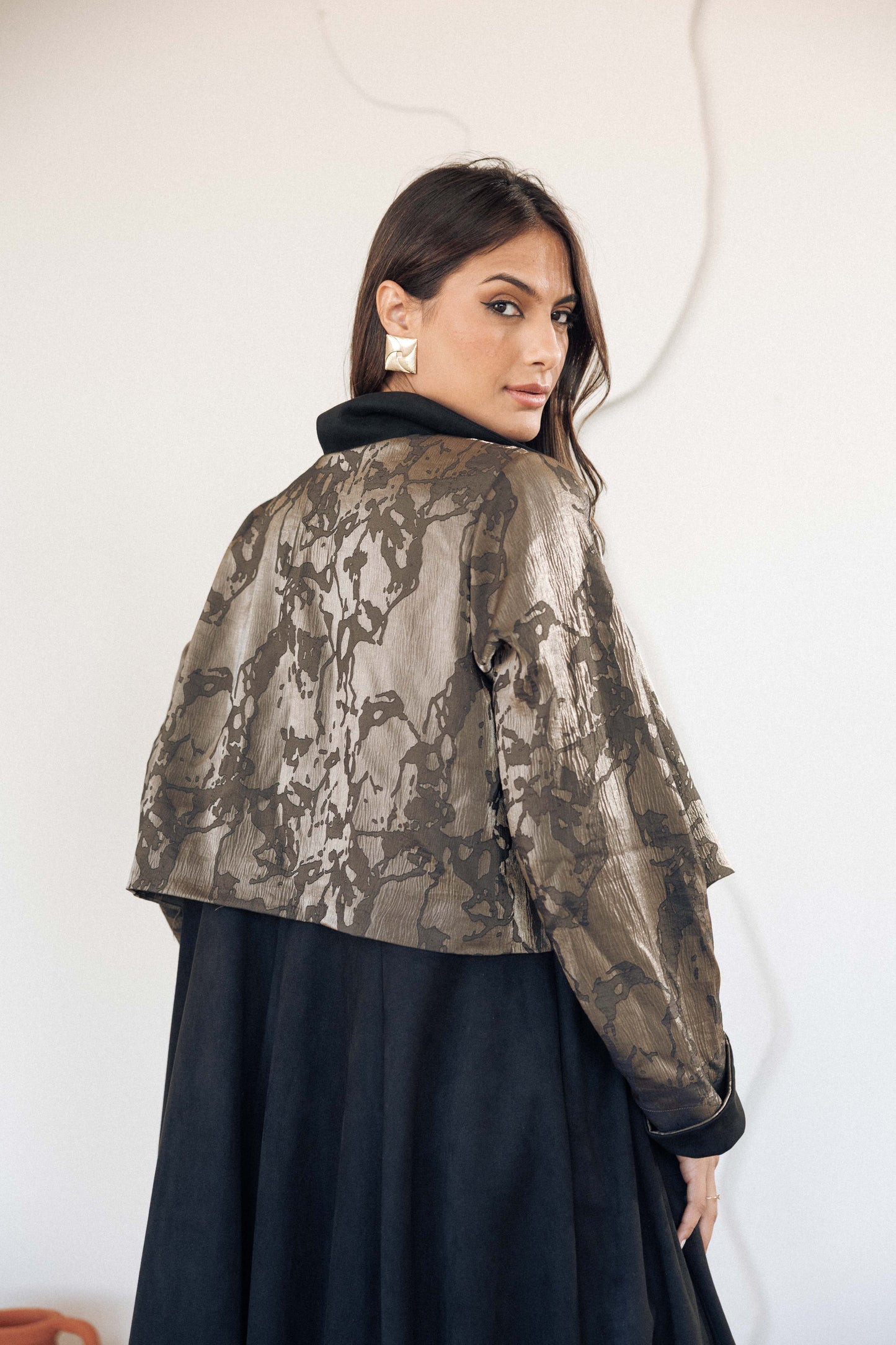 SCULPTED BALLOON COAT