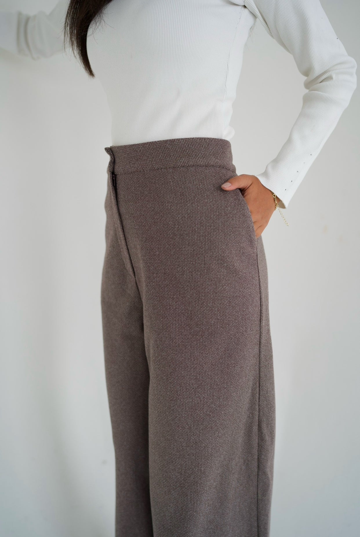 Wool straight pants