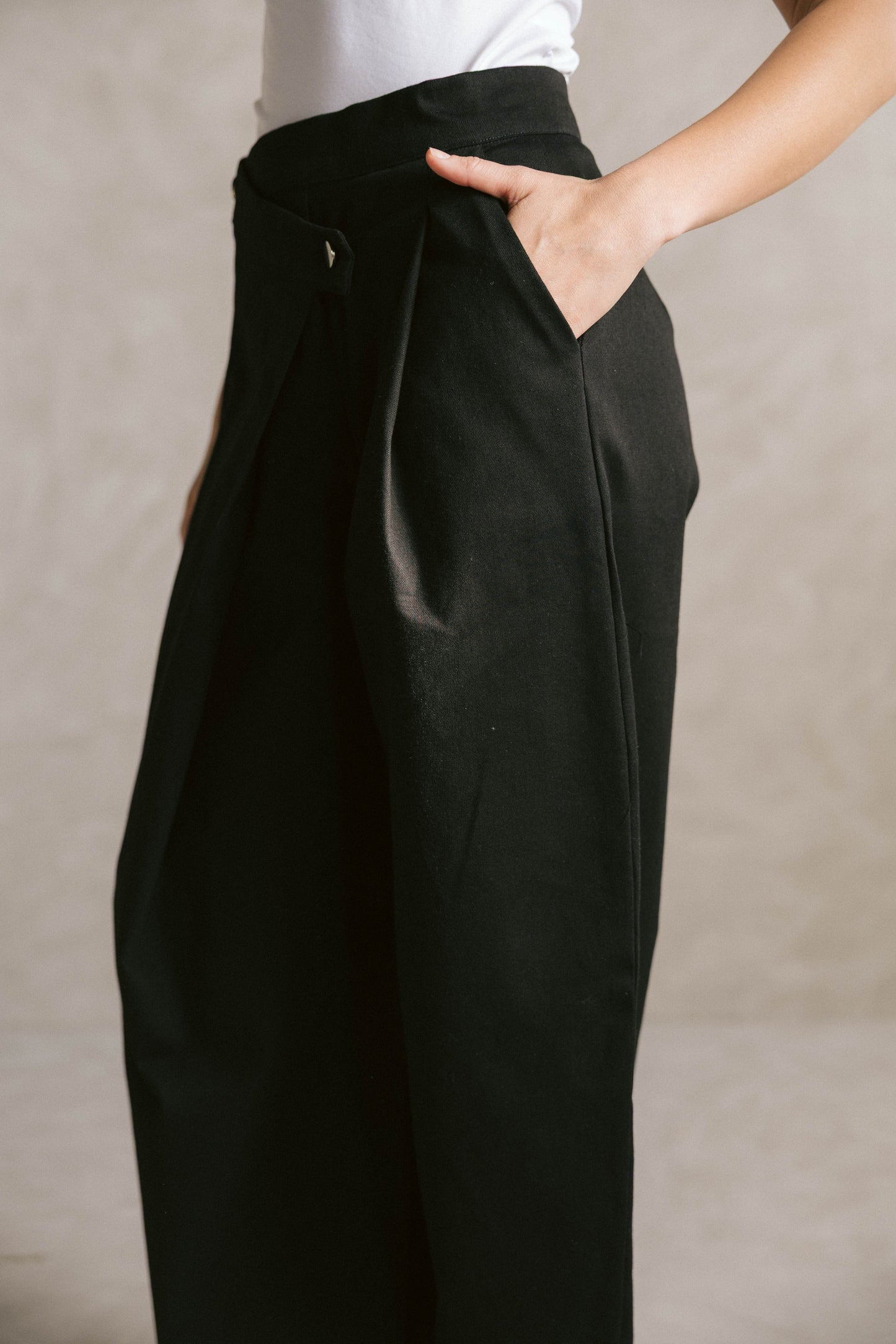 Wrapline gabardeen pants