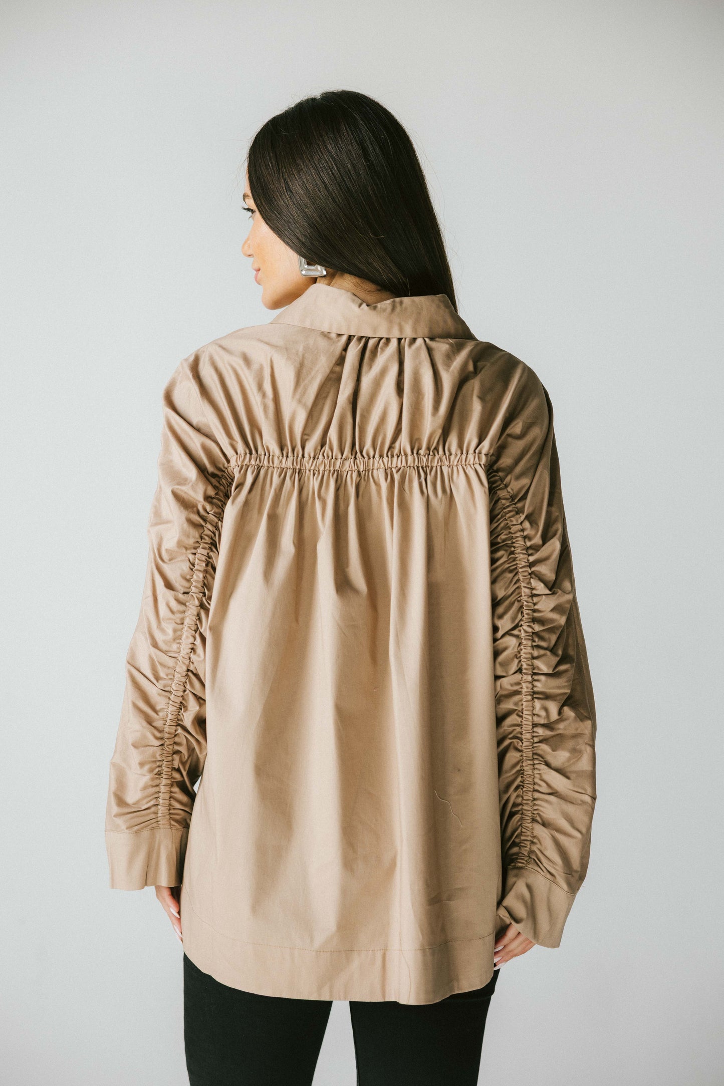 Ruched back shirt - beige