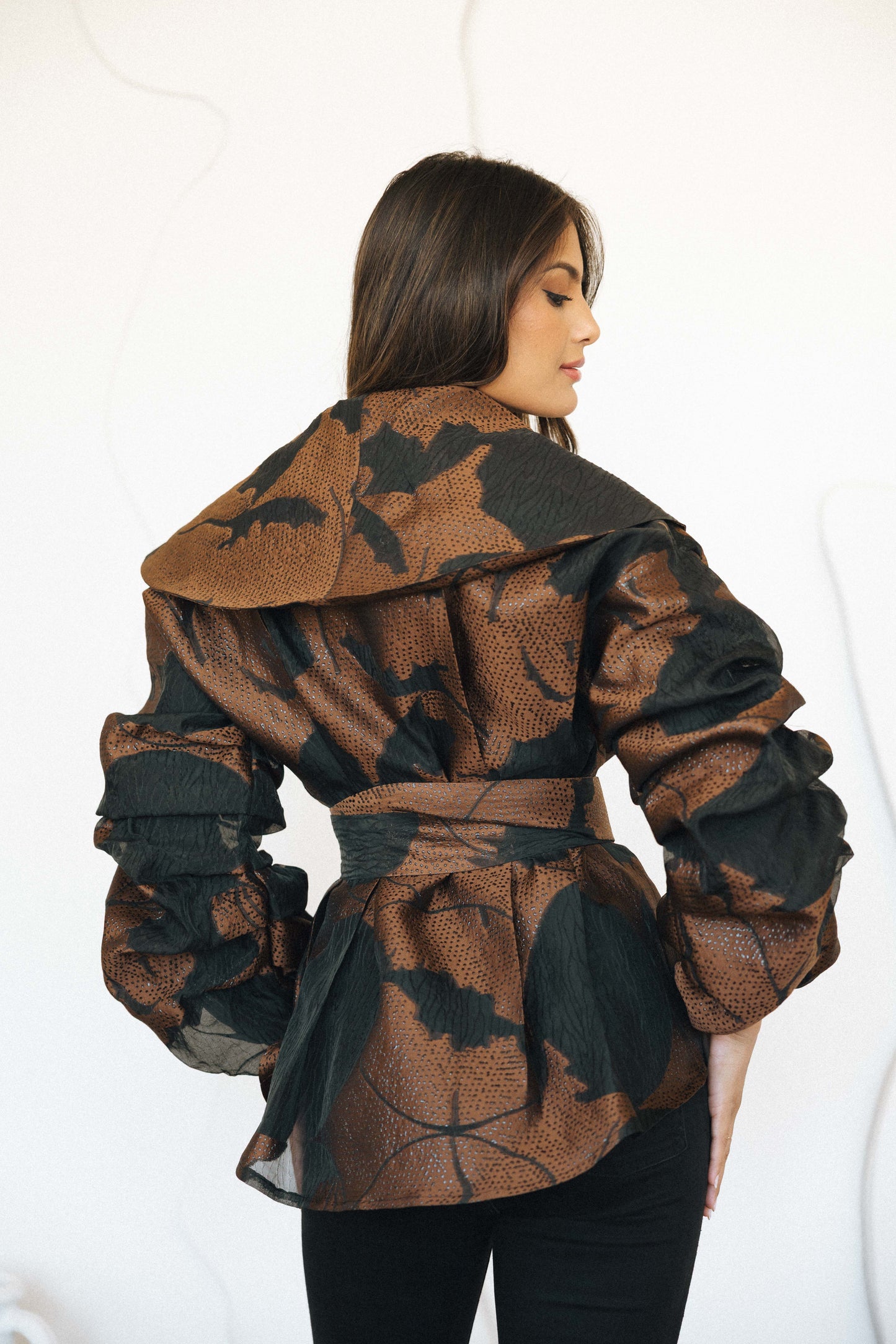 PETAL ORGANZA BLOUSE - BROWN