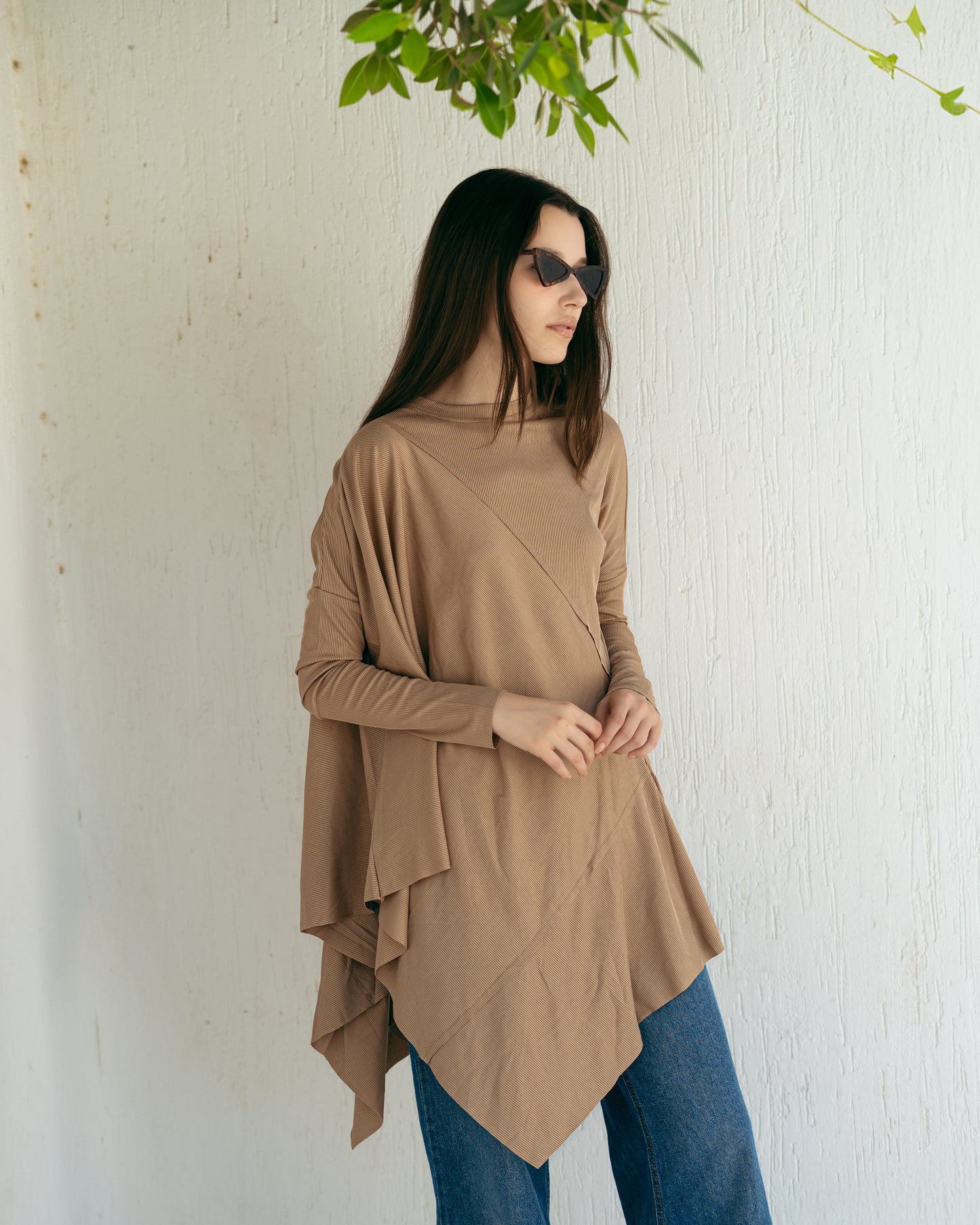 Asymmetric summer top