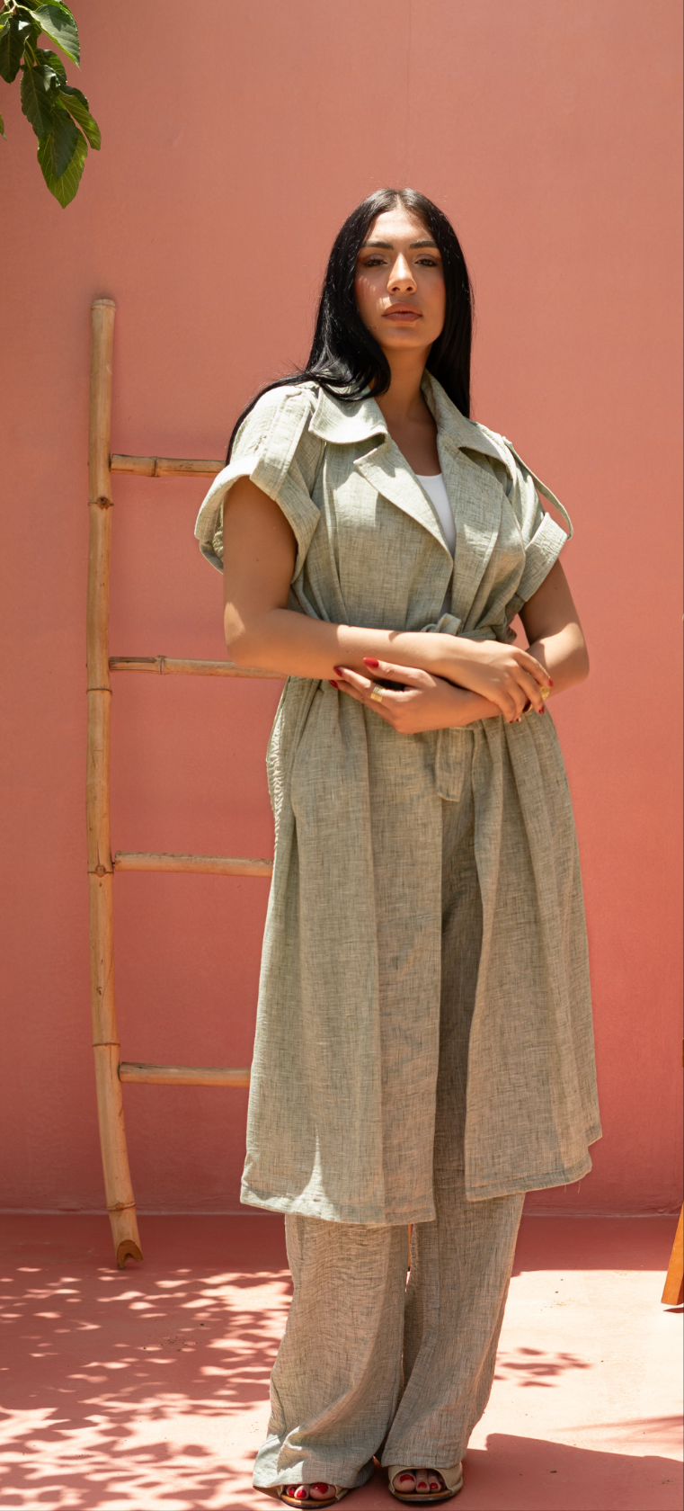 Serene linen set in olive
