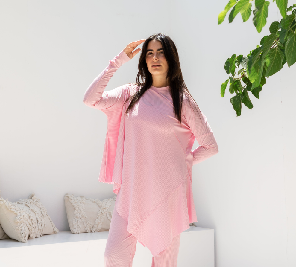 Asymmetric summer top