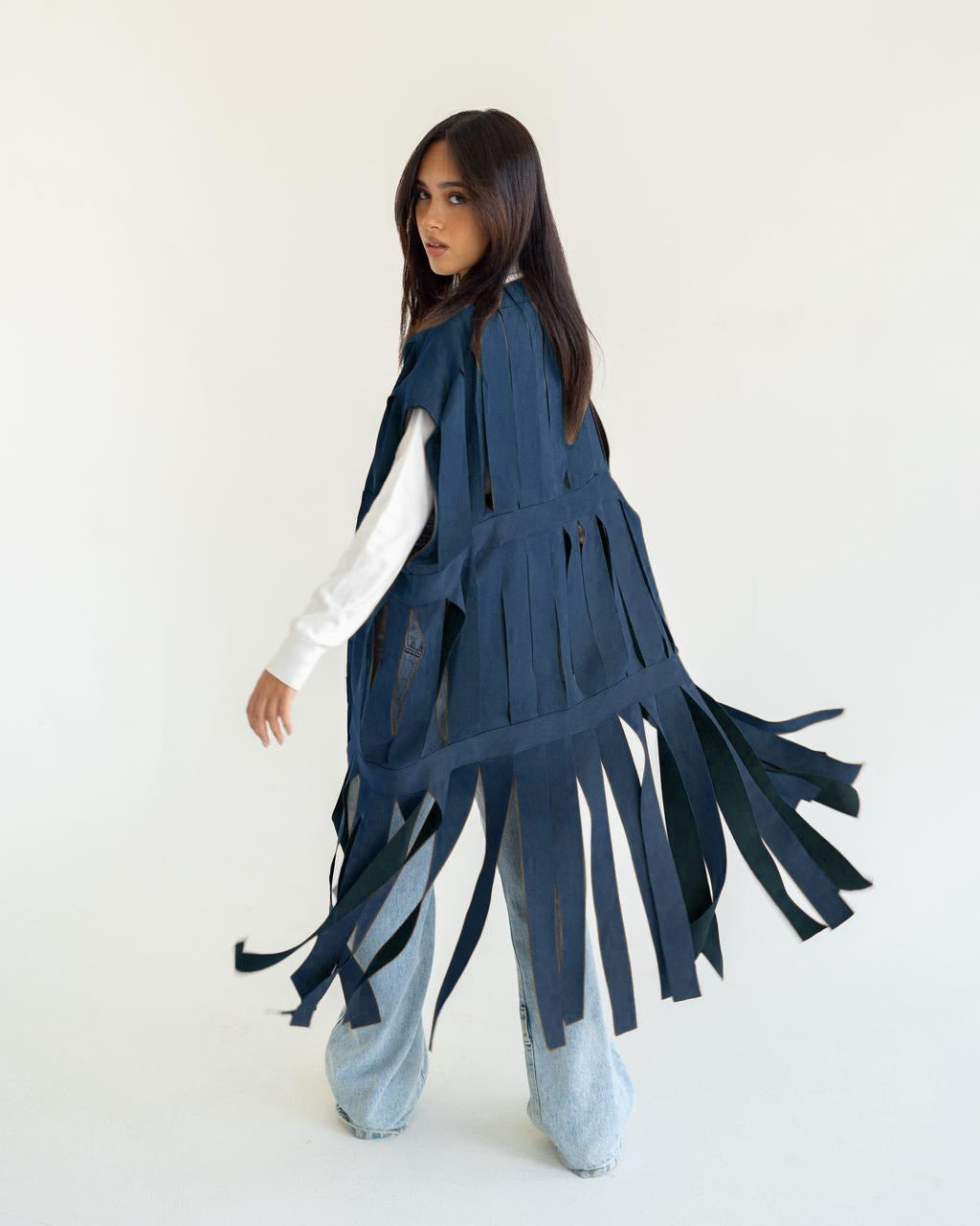 Cut out fringes cardigan