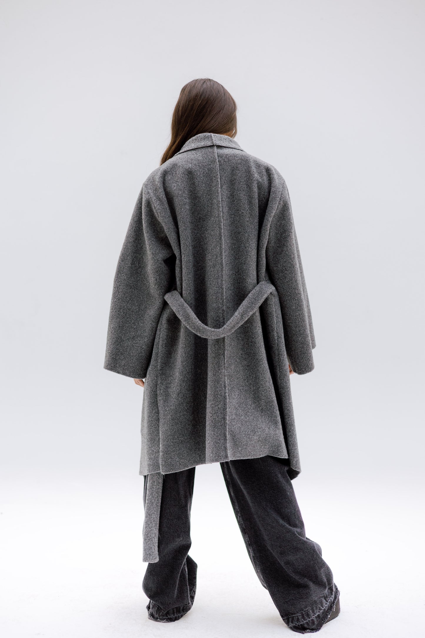 THE VELA WRAP COAT - GREY