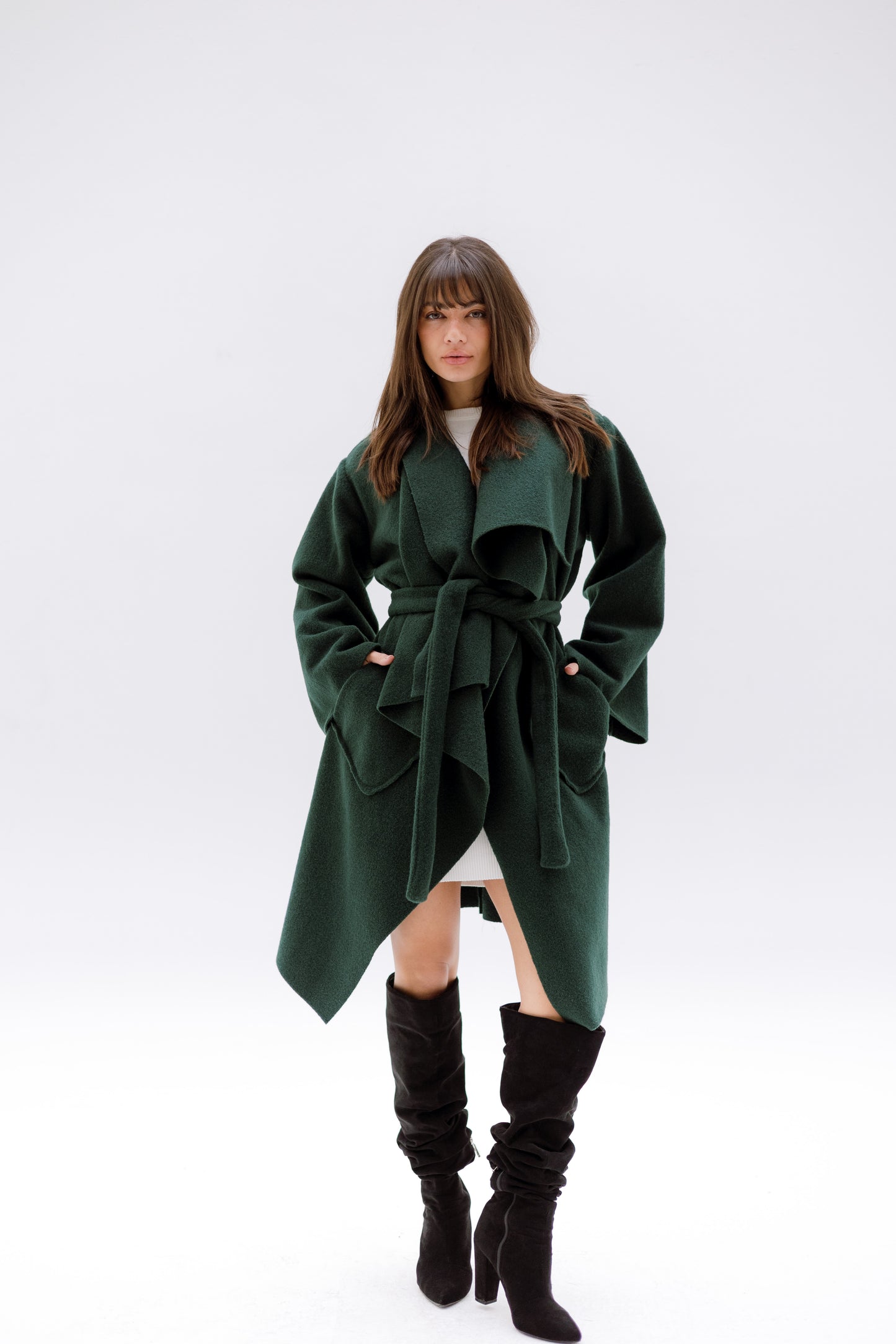 THE VELA WRAP COAT - EMERALD GREEN