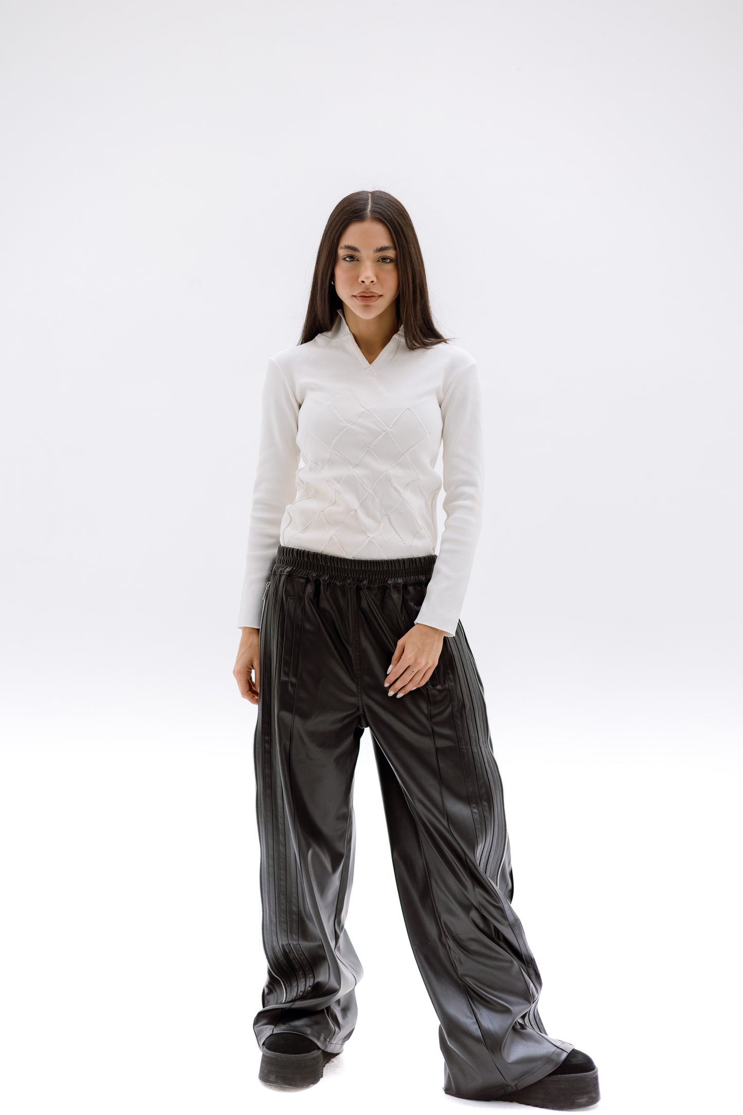 Zipper leather pants