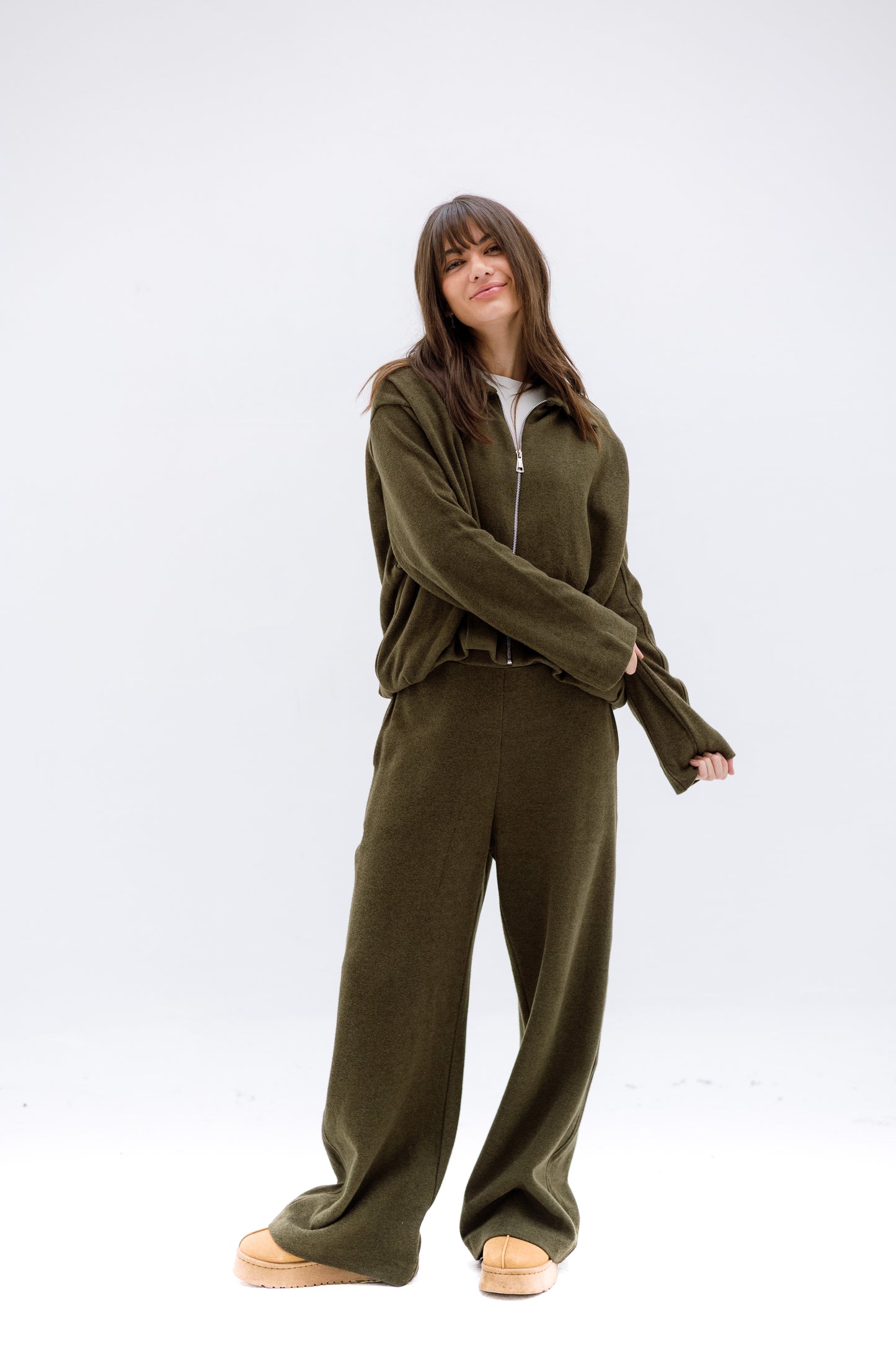 The calm zip set - OLIVE