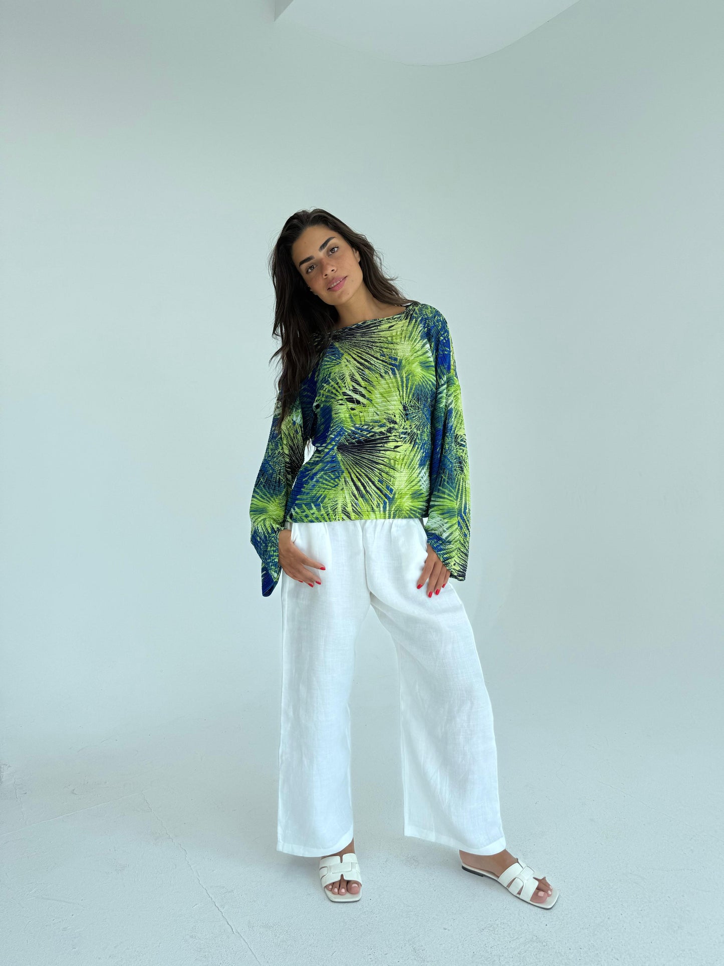 Tropical bloom top