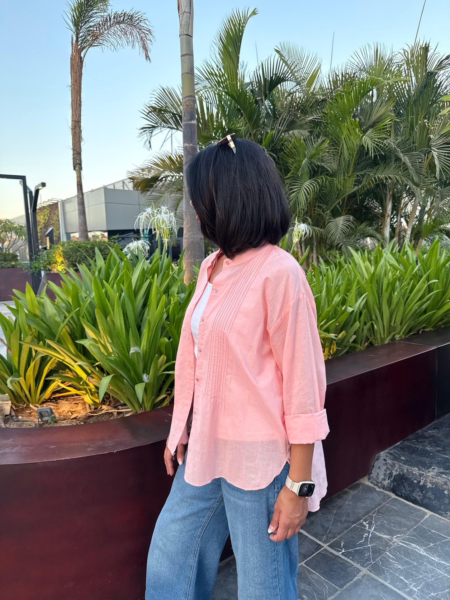 Half collar light shirt